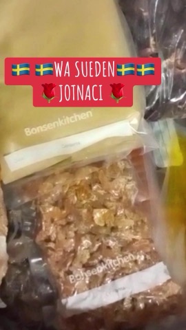 Colis Louma reçu en Suède, produits emballés sous vide filmés par le client