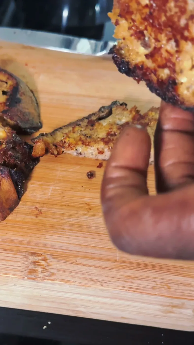 Mbourou fass, le pain perdu sénégalais doré et servi en tranches