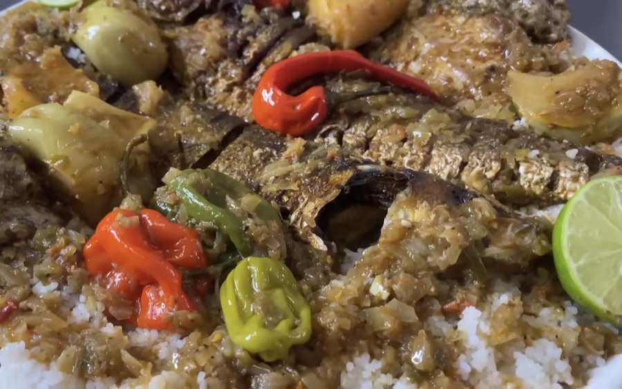 Caldou sénégalais, bouillon de poisson au guedj et aux légumes